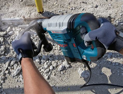 BOSCH Demolition Hammer Kit: Corded, Chipper, SDS-Max, 6.1 ft-lbf ...