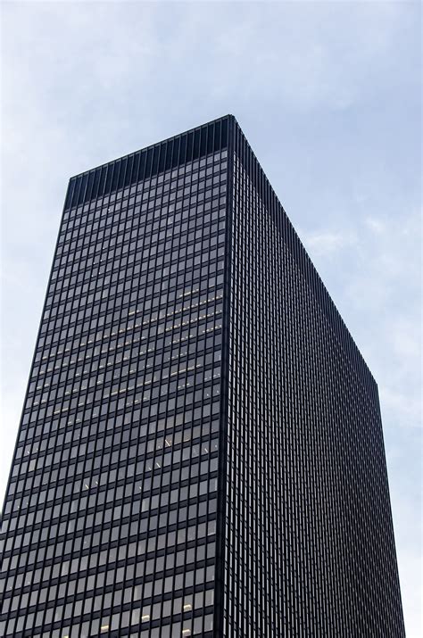 330 North Wabash / AMA Plaza (IBM Plaza) | Buildings of Chicago | Chicago Architecture Center