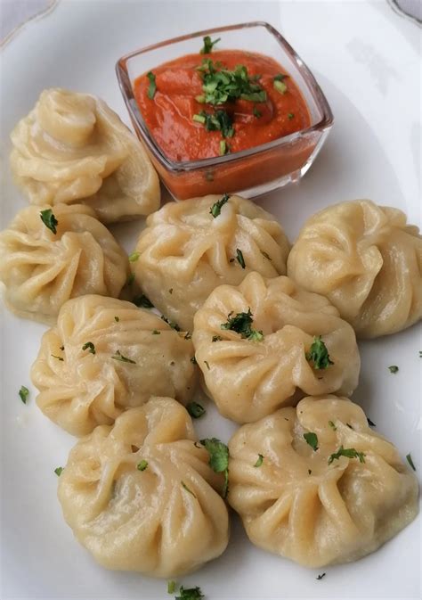 Momos Rezept Vegan mit Sesamsoße - Ester kocht