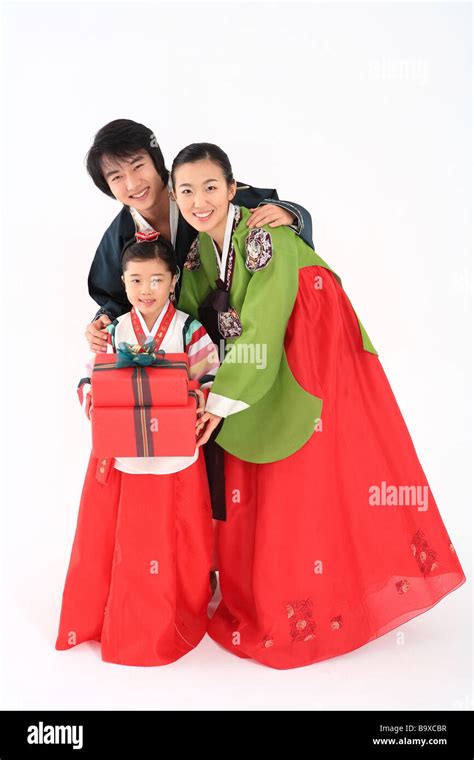 Family in Traditional Korean, Dress Stock Photo - Alamy