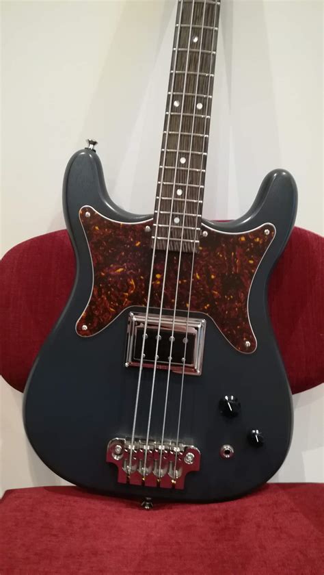 Help me choose a colour scheme for a Jazz Bass | TalkBass.com