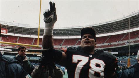 Bengals legend, Hall of Famer Anthony Muñoz through the years