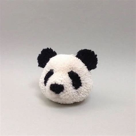 DIY Panda Pom Pom – Craft projects for every fan!