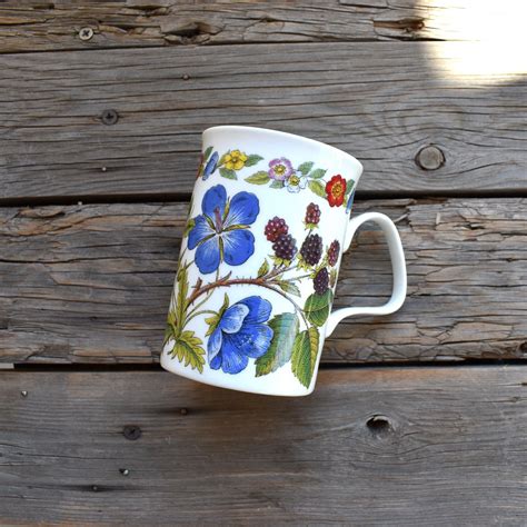 Botanical flowers mug Roy Kirkham England vintage English tea | Etsy | Blue geranium, Geraniums ...