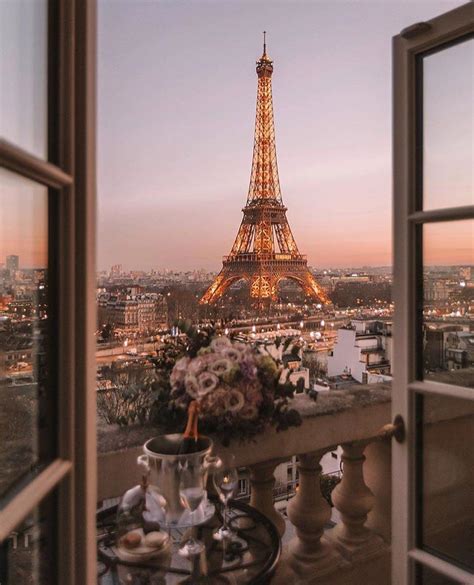 Discover Hotels 🏖 on Instagram: “Window view 😍🥂 seen by Katie (📷: @katie.one) Bonne soirée ...