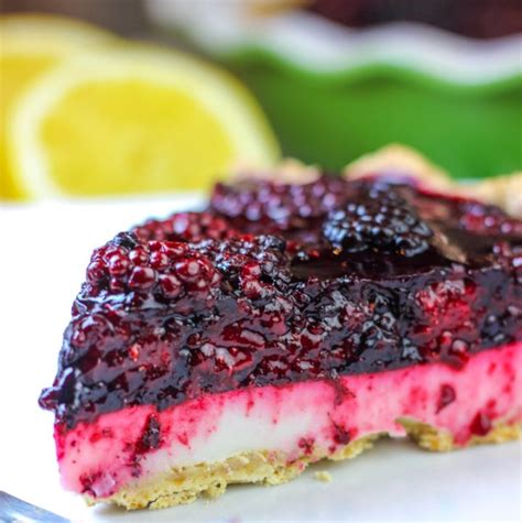 Blackberry Lemon Cream Pie (Paleo, AIP, Gluten-free) - Eat Beautiful