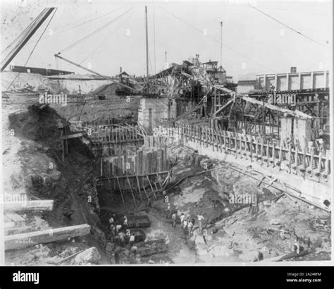 Panama Canal construction Stock Photo - Alamy