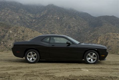 Dodge Challenger Design Evaluation and Challenger SRT10 Concept | Car ...