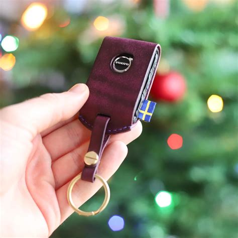 Christmas edition of my Volvo Key Cover : Leathercraft