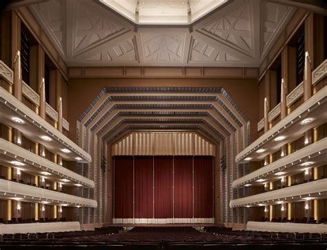 The Smith Center for the Performing Arts - Reynolds Hall - David M. Schwarz Architects, Inc.