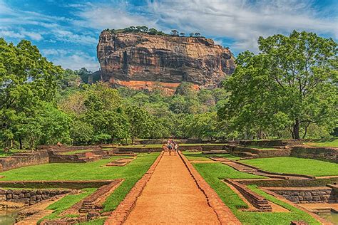 Sri Lanka Trails By Yale / Sigiriya Day Tour