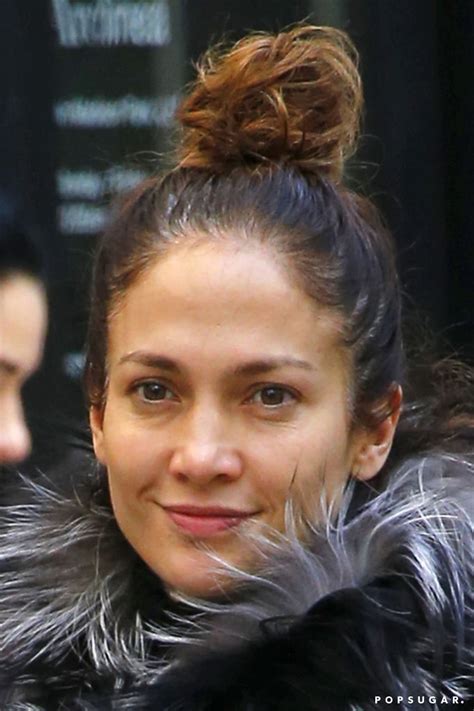 Jennifer Lopez Wearing No Makeup in New York City Oct. 2015 | POPSUGAR Latina Photo 5