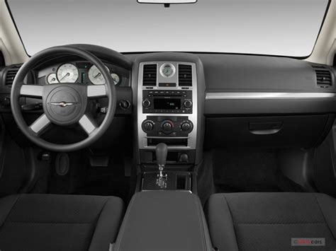 2009 Chrysler 300: 11 Interior Photos | U.S. News