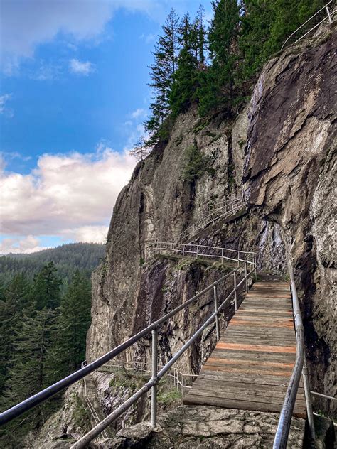 Beacon Rock State Park - Maddie Deer