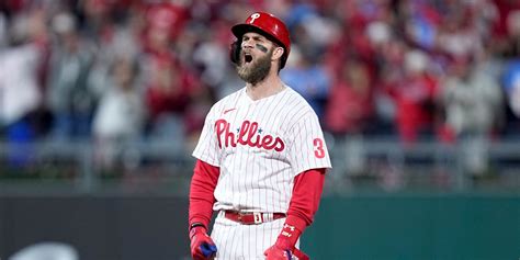 Bryce Harper ties Phillies' postseason record for extra-base hits