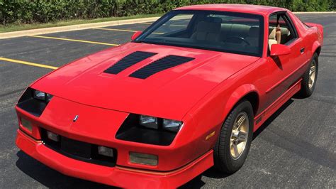 1989 Chevrolet Camaro IROC-Z | F7 | Chicago 2017 | Mecum Auctions in 2023 | Camaro iroc ...