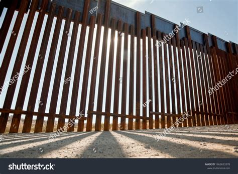 1,073 Texas border wall Images, Stock Photos & Vectors | Shutterstock