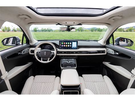 2023 Lincoln Nautilus: 102 Interior Photos | U.S. News