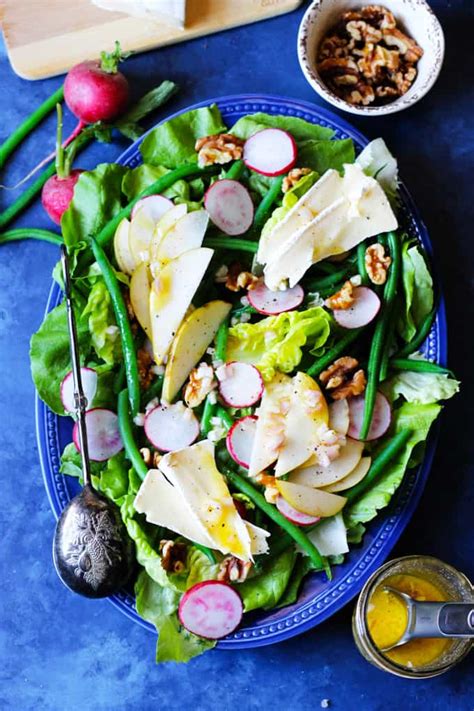 French Salad with Brie and Pears - Eating European