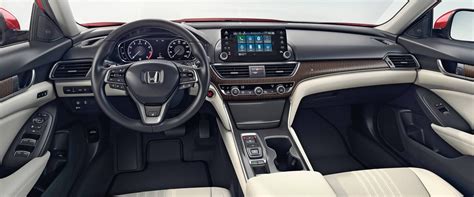 2018 Honda Accord Interior | Victory Mitsubishi