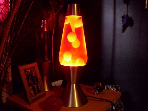 Lampa kolorowa. | Lamp, Lava lamp, Novelty lamp