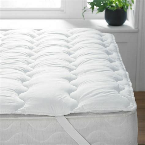 Best Mattress Toppers 2024 - Deina Eveline