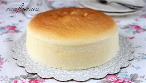 Jiggly Japanese Cotton Cheesecake Recipe - Kinastro