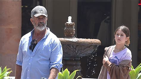 Mel Gibson Seen With Daughter Lucia Running Errands: Photos – Hollywood ...