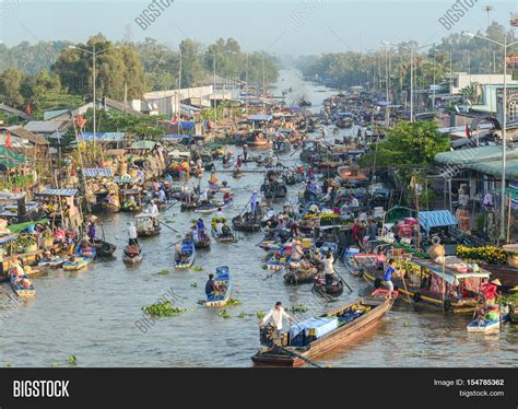 Floating Market Mekong Image & Photo (Free Trial) | Bigstock