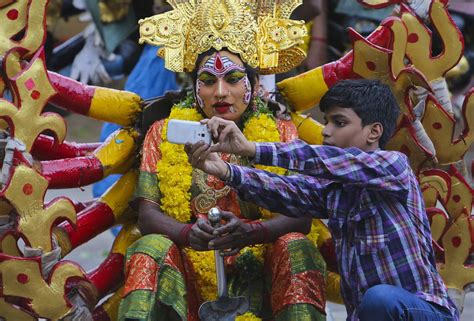 19 Absolutely Gorgeous Photos Of Hyderabad's Bonalu Festival ...