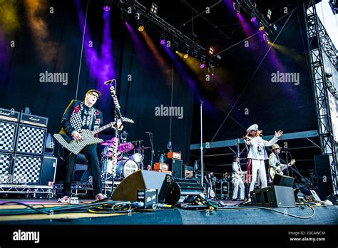 Cheap Trick Live in concert Stock Photo - Alamy