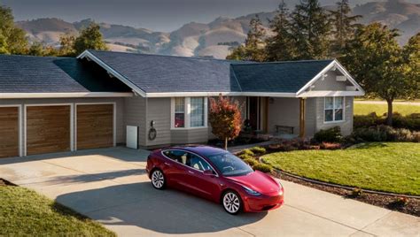 Tesla Solar Roof vs Ordinary Solar Panels – Worth the Investment?