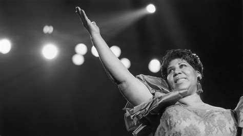 Soul icon Aretha Franklin dies at 76