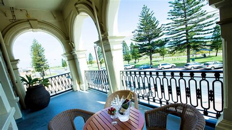 Largs Pier Hotel Motel, Largs Bay | HotelsCombined