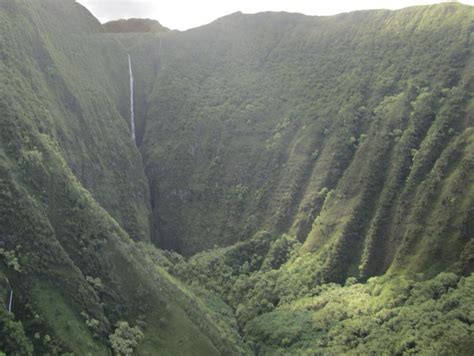 Pu'uka'oku (Puukaoku) Falls