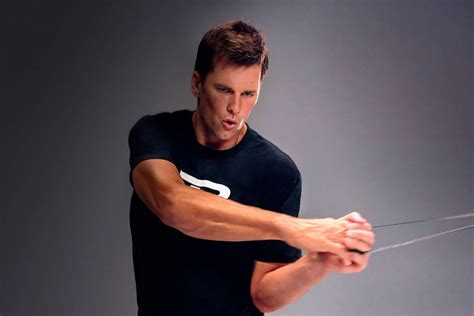 Tom Brady Shares Smart 12 Step Checklist For Maximum Recovery & Gains