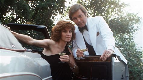 Robert Wagner & Stefanie Powers Look Back on 'Hart to Hart' 40 Years Later