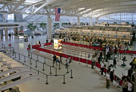 JFK, LAX, San Fran airports to screen ALL PASSENGERS from infected ...