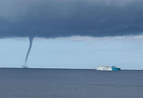 Tornado alarm