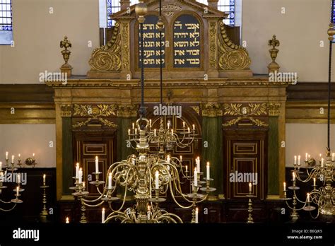 Interior Bevis Marks Synagogue London England Stock Photo - Alamy