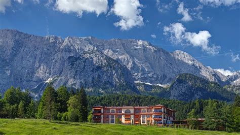 Exclusive Offers at Schloss Elmau Luxury Spa Retreat & Cultural Hideaway : The Leading Hotels of ...