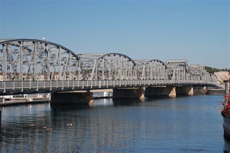 Sturgeon Bay Bridge (Michigan Street Bridge) - HistoricBridges.org