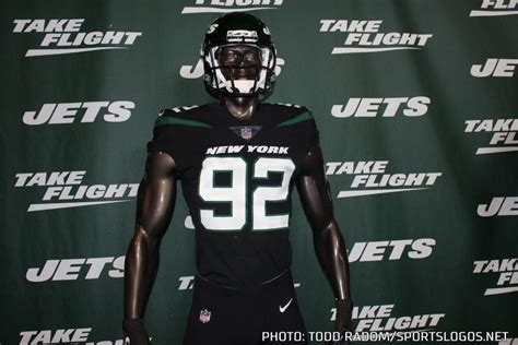 New York Jets Debut New All-Black Uniforms on Monday Night Football ...