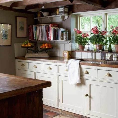 Designarthouse.com | English country kitchens, Cottage style kitchen, Country kitchen decor