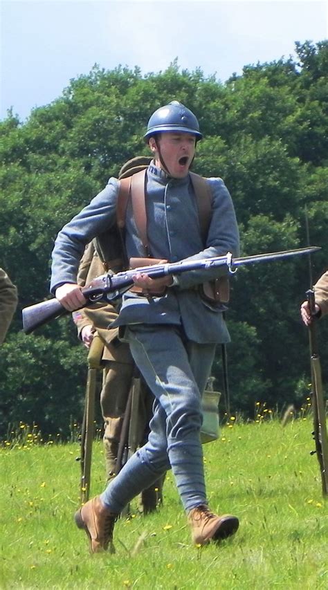 French poilu in horizon blue uniform. Ww1 History, Women In History, World History, Military ...