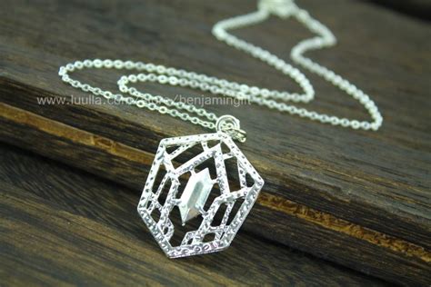 The Dwarf Hobbit Jewelry Spider Necklace The Lord Of The Rings Jewelry ...