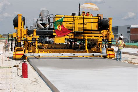 Slipform paver - GP-2400 - GOMACO International