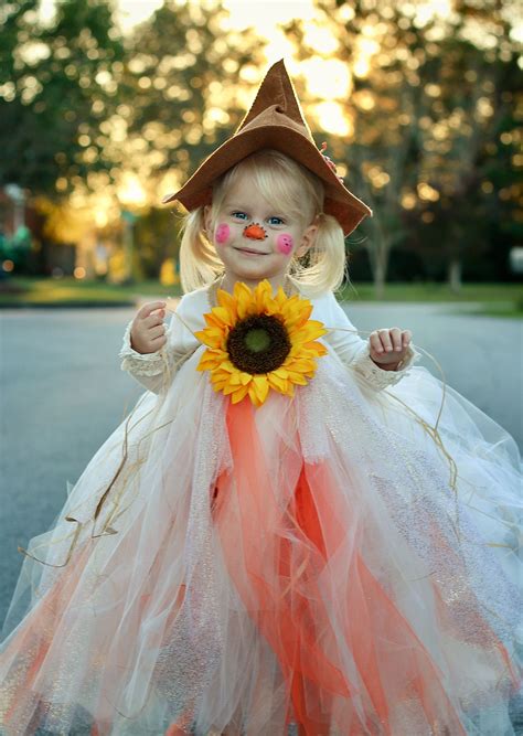 DIY Baby girl Toddler Scarecrow Halloween costume sunflower tutu | Baby girl diy, Halloween ...