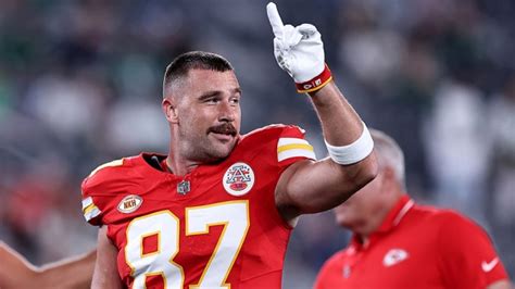 Travis Kelce Diet Plan: What He Eats, Meals, Health, Fitness, Workouts