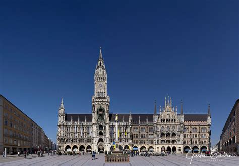 The New Town Hall, Marienplatz, Munich, Bavaria, Germany | New town ...